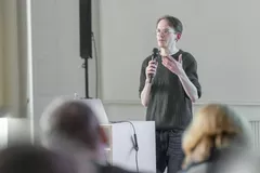 Mark Meyer Vertretungsprof Ai Design