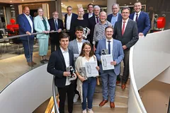 Hochschulpreis Sparkasse OAK Gruppe Preisträger Treppe 5 I8 A4521a