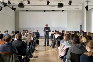 Rektor Ralf Dringenberg bei der Erstsemesterbegrüßung